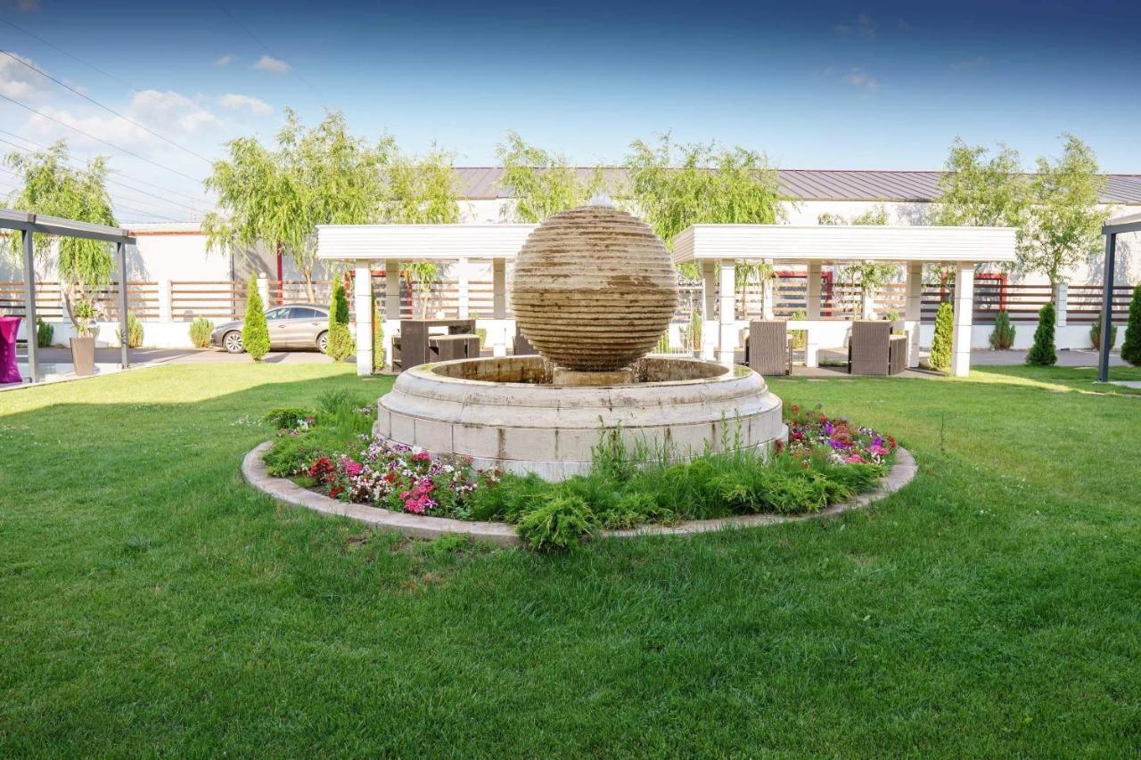 Hotel Queen Bukareszt Zewnętrze zdjęcie