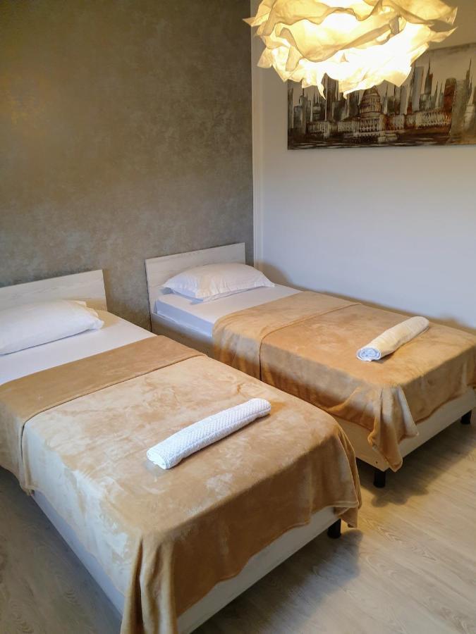 Hotel Queen Bukareszt Zewnętrze zdjęcie